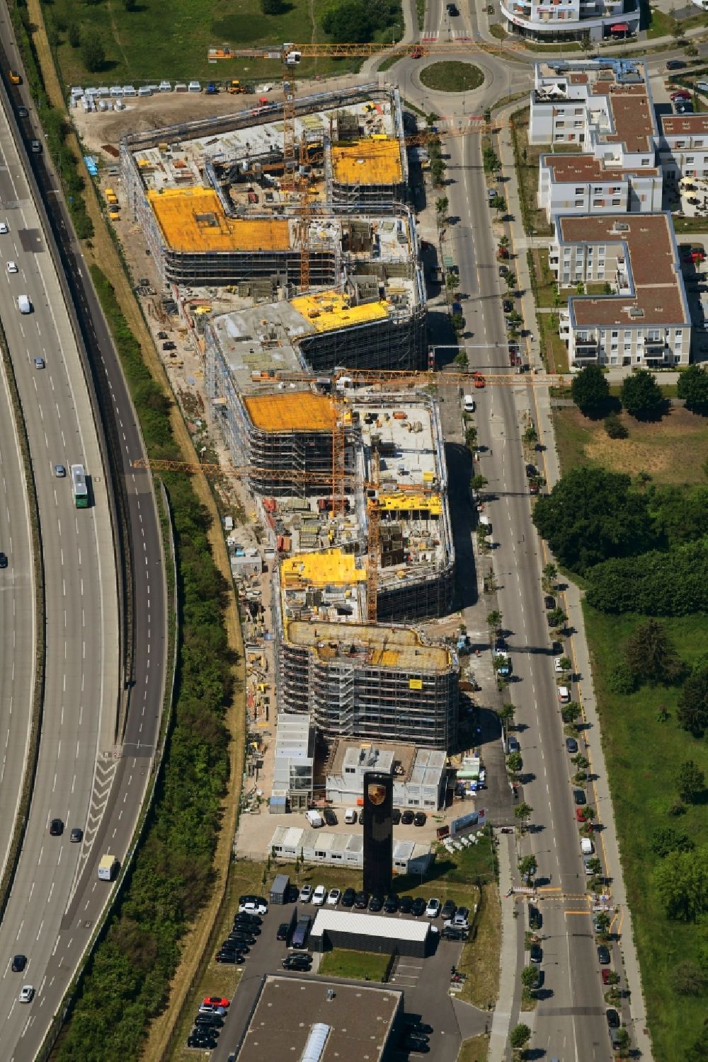 Luftbild Berlin - Neubau eines Büro- und Geschäftshauses Brain Box Berlin in Berlin-Adlershof, Deutschland