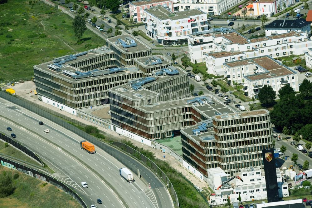 Luftaufnahme Berlin - Neubau eines Büro- und Geschäftshauses Brain Box Berlin in Berlin-Adlershof, Deutschland