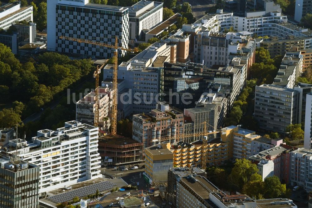 Berlin aus der Vogelperspektive: Neubau eines Büro- und Geschäftshauses an der Budapester Straße Ecke Kurfürstenstraße im Ortsteil Tiergarten in Berlin, Deutschland