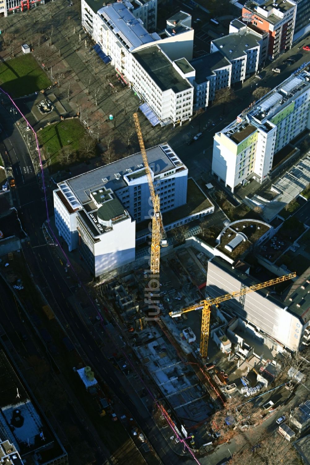 Luftaufnahme Berlin - Neubau eines Büro- und Geschäftshauses des Bundesvorstandes des Gewerkschaftsbund DGB im Ortsteil Schöneberg in Berlin, Deutschland