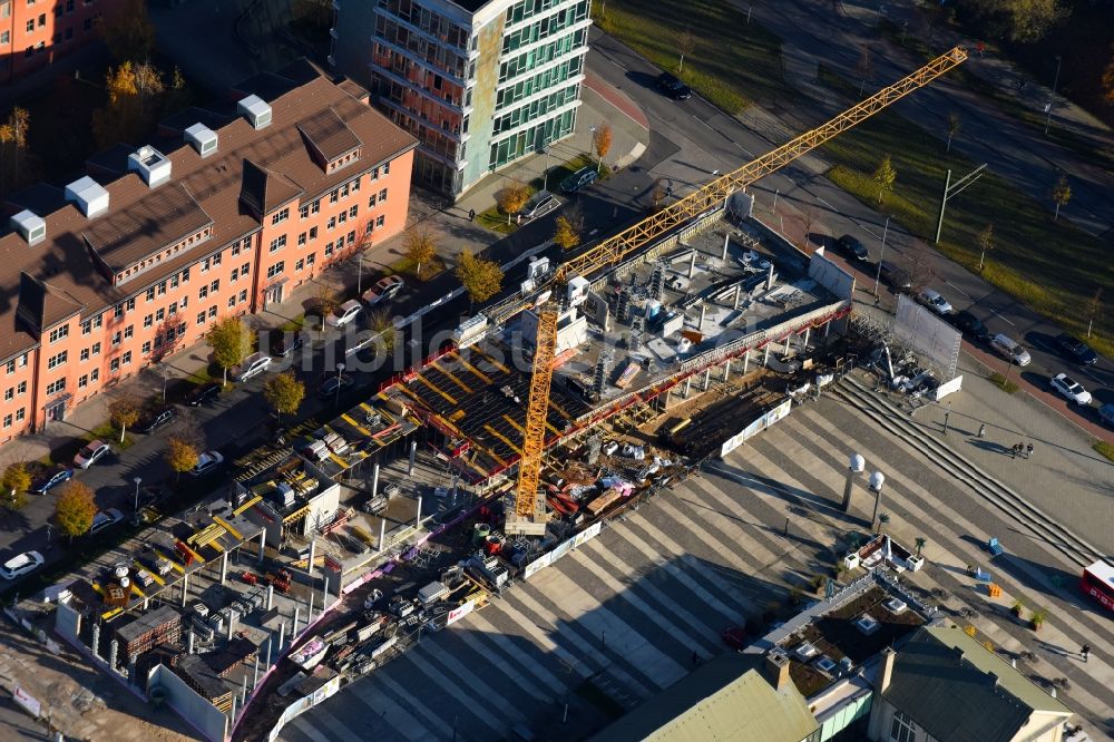 Luftaufnahme Berlin - Neubau eines Büro- und Geschäftshauses Am Forum und Ecowiss an der Erich-Thilo-Straße Ecke Rudower Chaussee in Berlin, Deutschland