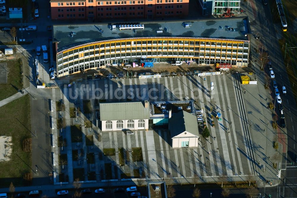 Berlin von oben - Neubau eines Büro- und Geschäftshauses Am Forum und Ecowiss an der Erich-Thilo-Straße Ecke Rudower Chaussee in Berlin, Deutschland