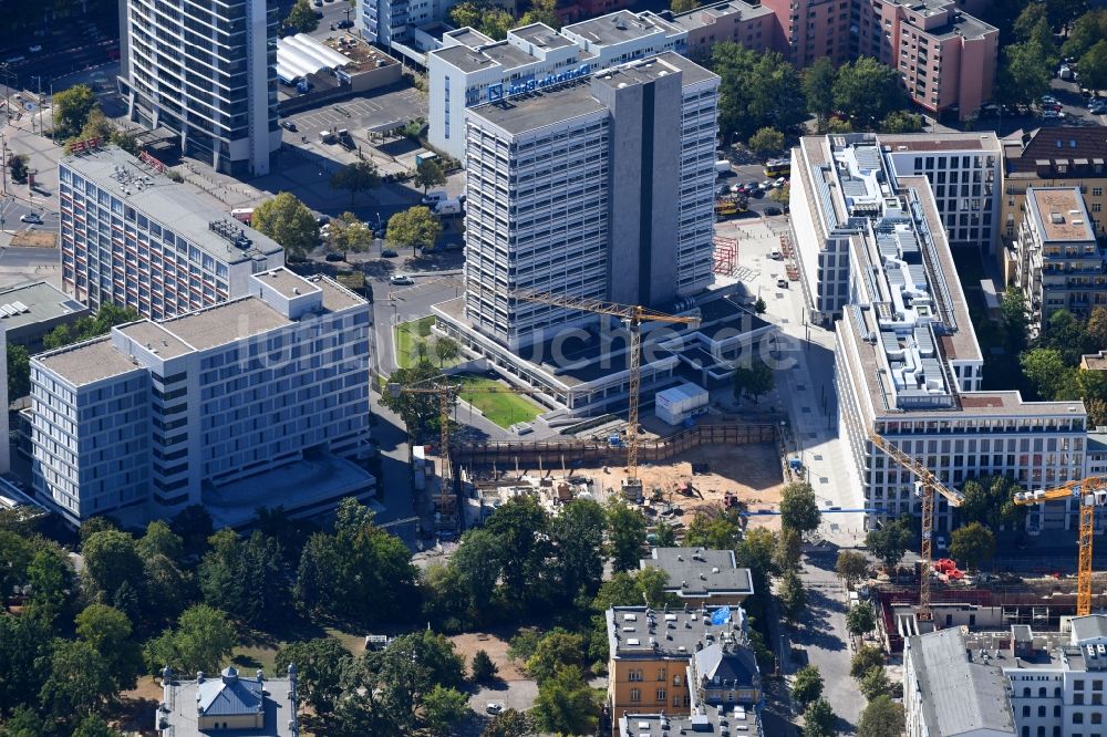 Berlin aus der Vogelperspektive: Neubau eines Büro- und Geschäftshauses an der Fraunhoferstraße im Ortsteil Charlottenburg in Berlin, Deutschland