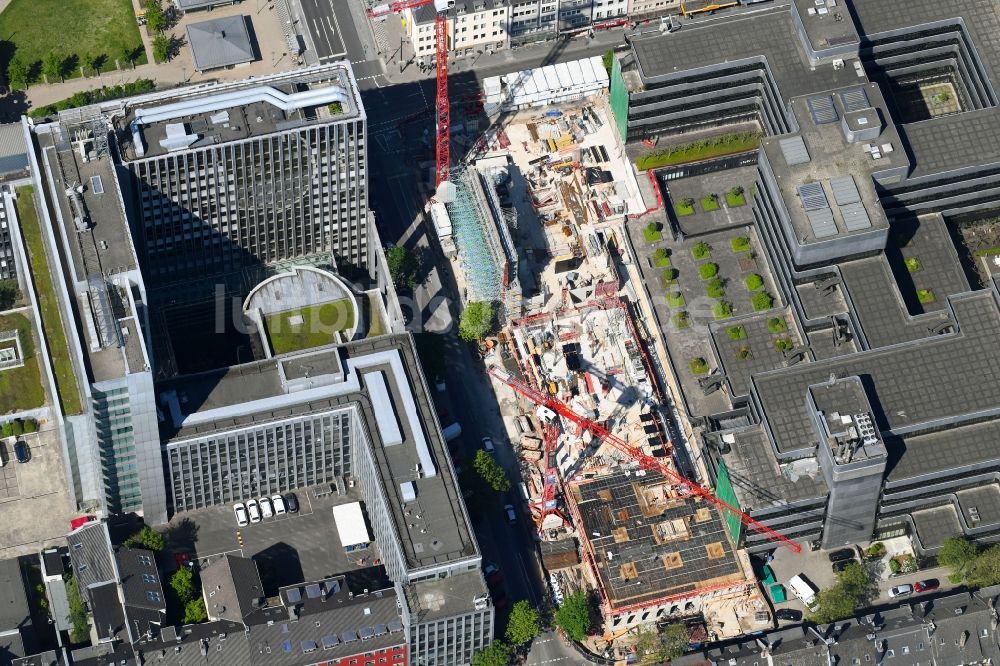 Düsseldorf aus der Vogelperspektive: Neubau eines Büro- und Geschäftshauses am Fürstenwall - Friedrichstraße in Düsseldorf im Bundesland Nordrhein-Westfalen, Deutschland