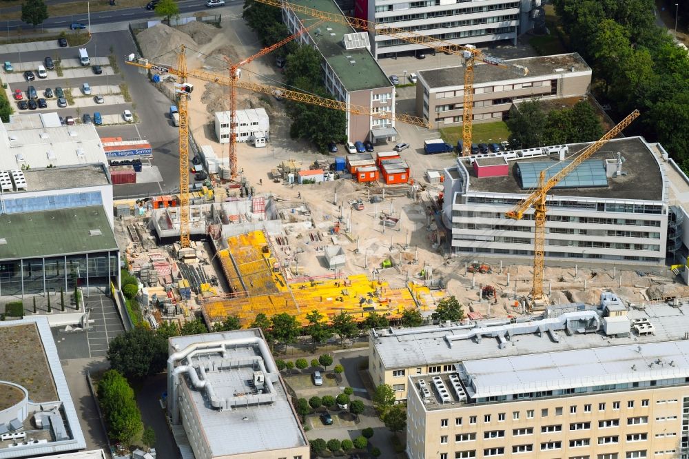 Karlsruhe aus der Vogelperspektive: Neubau eines Büro- und Geschäftshauses auf dem Gelände der Fiducia & GAD IT AG in Karlsruhe im Bundesland Baden-Württemberg, Deutschland