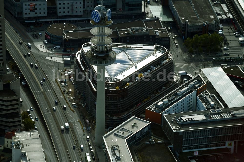 Hannover von oben - Neubau eines Büro- und Geschäftshauses Hauptsitz der Deutschen Bahn in Hannover im Bundesland Niedersachsen, Deutschland