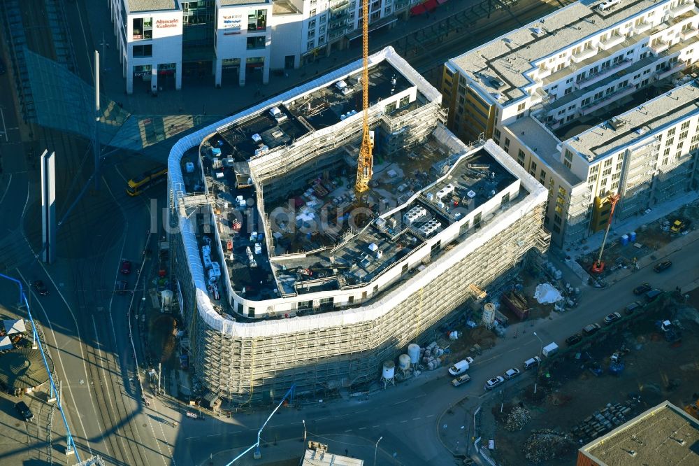 Dresden von oben - Neubau eines Büro- und Geschäftshauses Haus Postplatz im Ortsteil Wilsdruffer Vorstadt in Dresden im Bundesland Sachsen, Deutschland