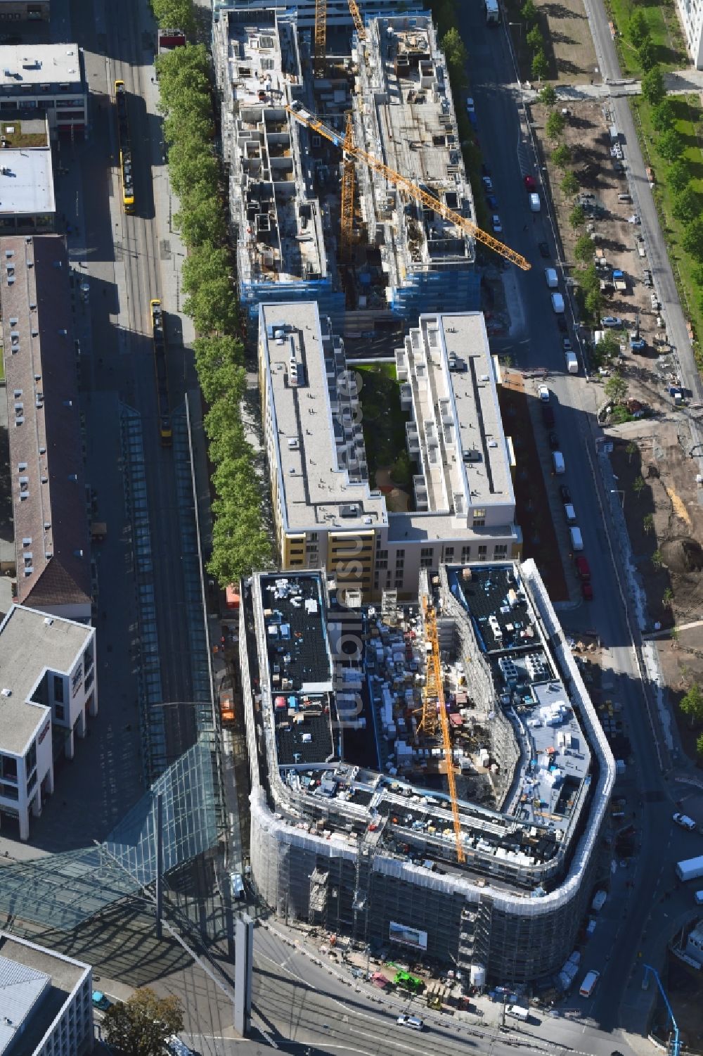 Dresden von oben - Neubau eines Büro- und Geschäftshauses Haus Postplatz im Ortsteil Wilsdruffer Vorstadt in Dresden im Bundesland Sachsen, Deutschland