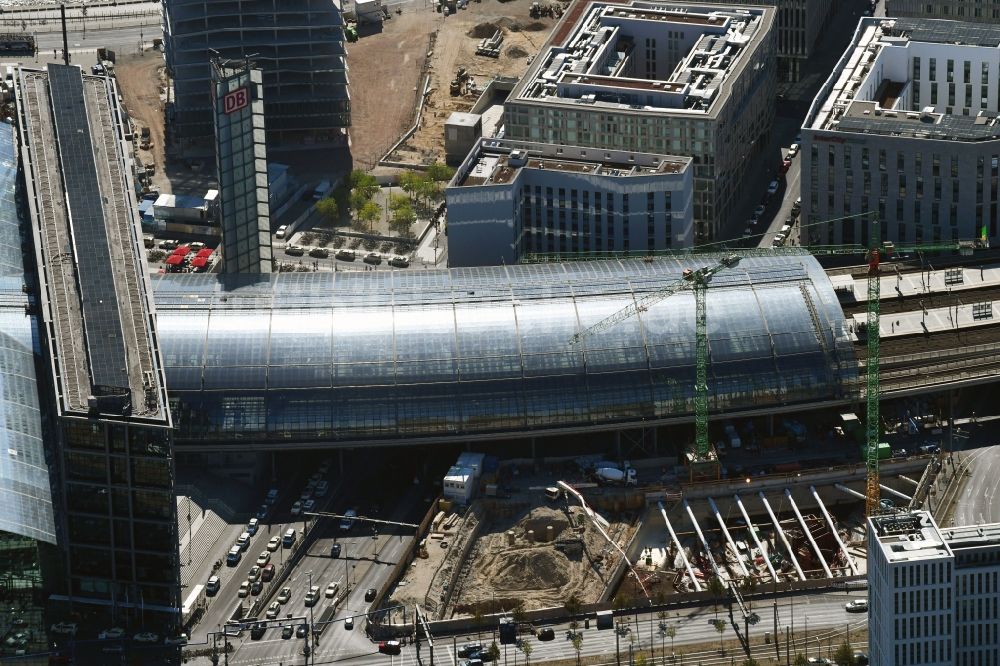 Berlin von oben - Neubau eines Büro- und Geschäftshauses und Hotel Grand Central Berlin im Ortsteil Moabit in Berlin, Deutschland