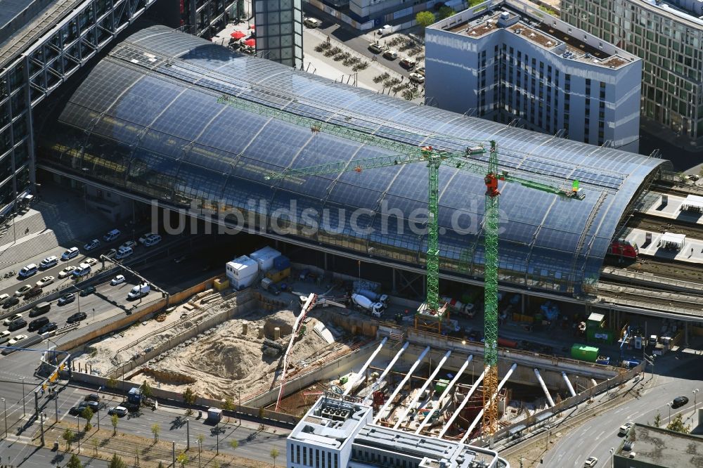 Berlin aus der Vogelperspektive: Neubau eines Büro- und Geschäftshauses und Hotel Grand Central Berlin im Ortsteil Moabit in Berlin, Deutschland