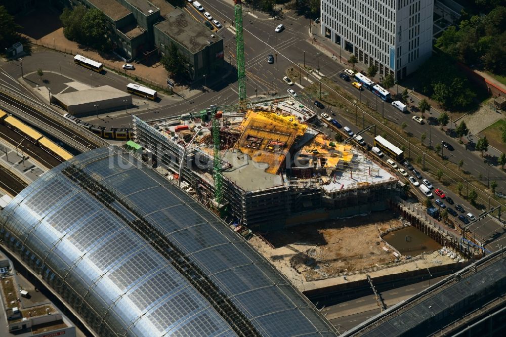 Luftbild Berlin - Neubau eines Büro- und Geschäftshauses und Hotel Grand Central Berlin im Ortsteil Moabit in Berlin, Deutschland