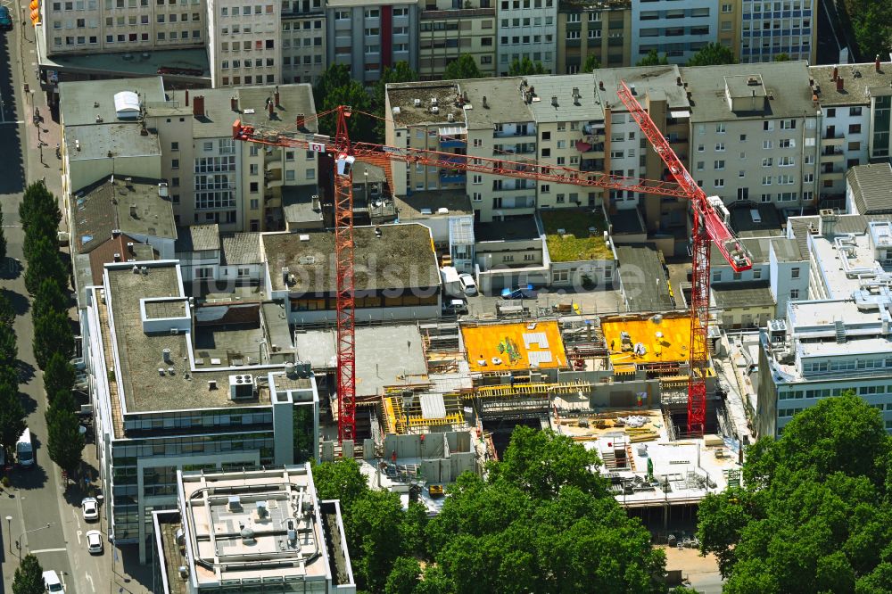 Luftbild Ludwigshafen am Rhein - Neubau eines Büro- und Geschäftshauses IHK Industrie- und Handelskammer in Ludwigshafen am Rhein im Bundesland Rheinland-Pfalz, Deutschland