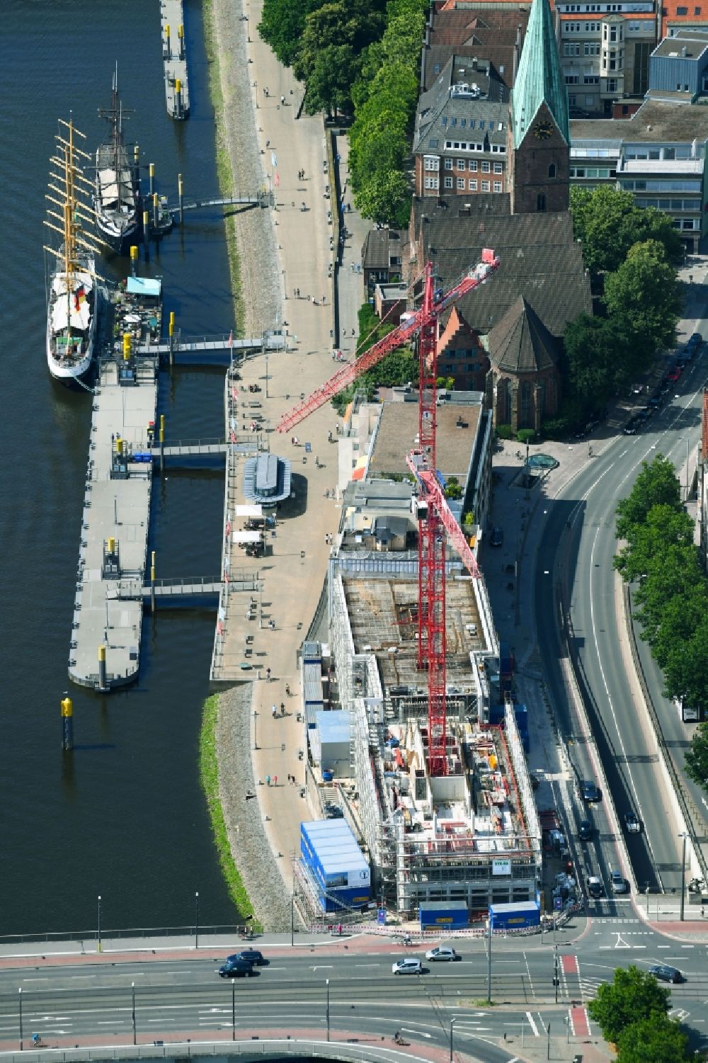 Bremen von oben - Neubau eines Büro- und Geschäftshauses der Kühne + Nagel (AG & Co.) KG in Bremen, Deutschland