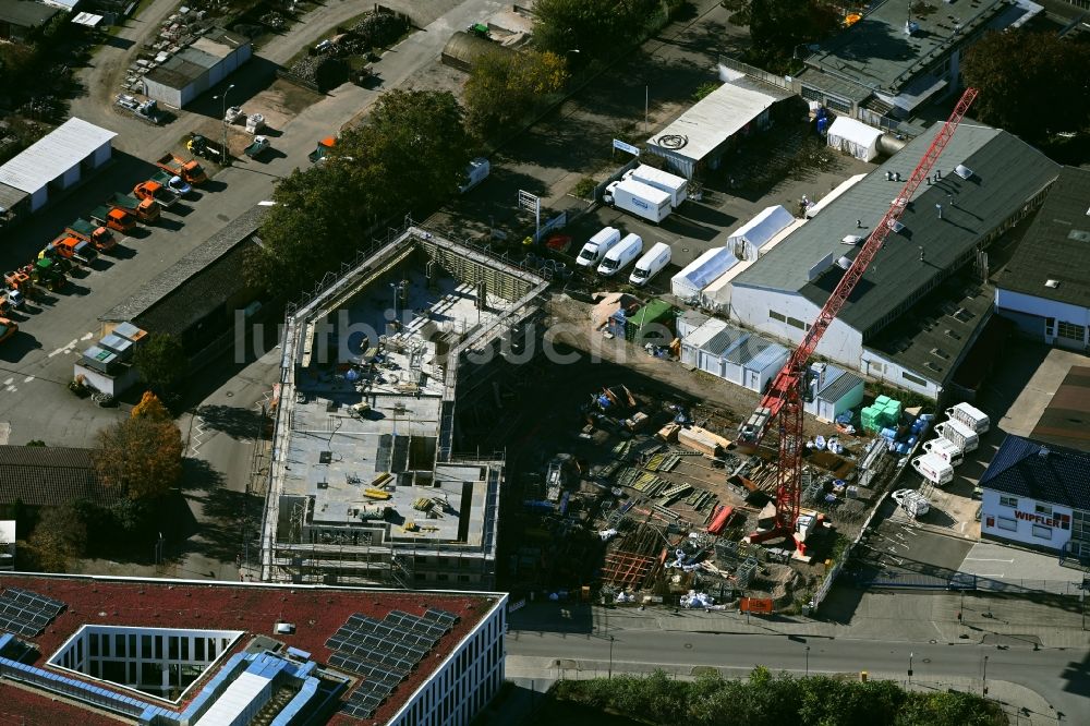 Luftaufnahme Mannheim - Neubau eines Büro- und Geschäftshauses am Konrad-Zuse-Ring Ecke Harrlachweg in Mannheim im Bundesland Baden-Württemberg, Deutschland