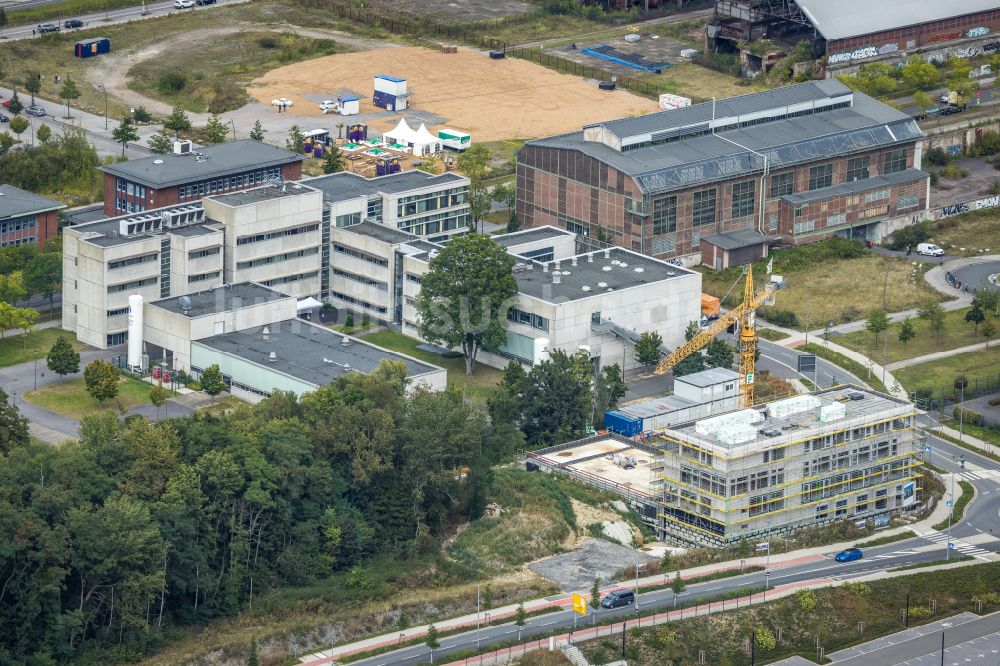 Luftaufnahme Dortmund - Neubau eines Büro- und Geschäftshauses der Louis Opländer Heizungs- und Klimatechnik GmbH an der Nortkirchenstraße Ecke Olof-Palme-Straße in Dortmund im Bundesland Nordrhein-Westfalen, Deutschland