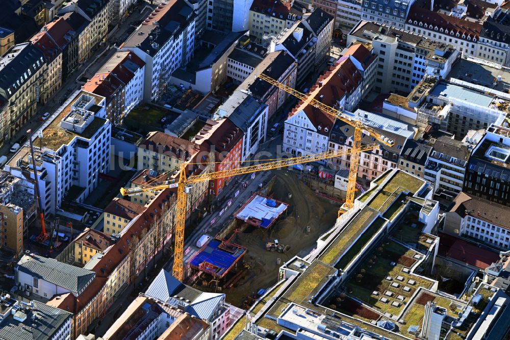 Luftaufnahme München - Neubau eines Büro- und Geschäftshauses in München im Bundesland Bayern, Deutschland