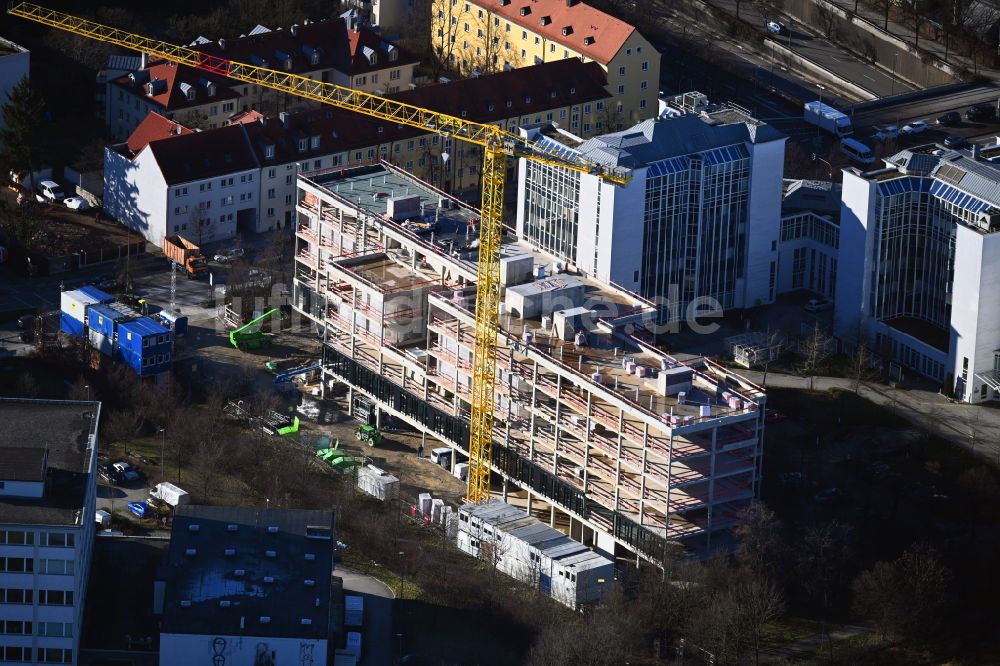 Luftaufnahme München - Neubau eines Büro- und Geschäftshauses H29 im Münchener Westend in München im Bundesland Bayern, Deutschland