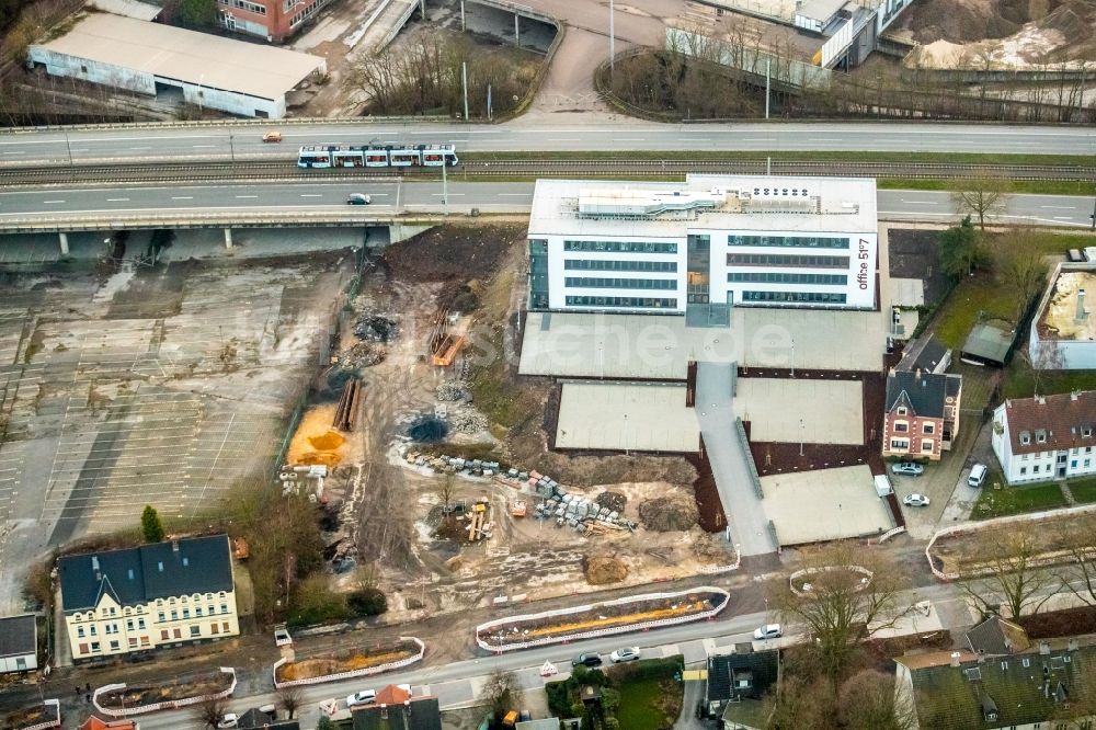 Luftbild Bochum - Neubau eines Büro- und Geschäftshauses office 51°7 der Goldbeck West GmbH im Ortsteil Laer in Bochum im Bundesland Nordrhein-Westfalen, Deutschland