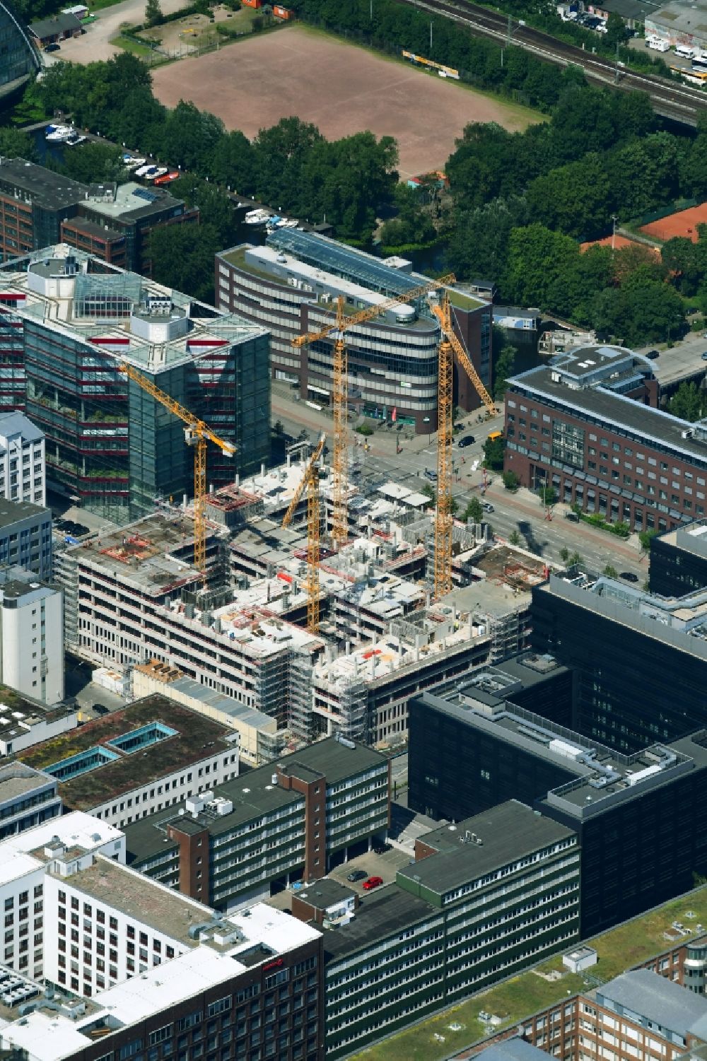 Hamburg aus der Vogelperspektive: Neubau eines Büro- und Geschäftshauses der Olympus Campus in Hamburg, Deutschland