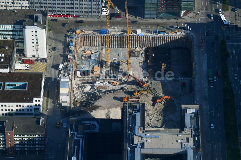 Hamburg von oben - Neubau eines Büro- und Geschäftshauses der Olympus Europa SE & Co. KG am Heidenkampsweg - Wendenstraße in Hamburg, Deutschland