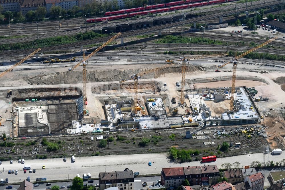 Nürnberg aus der Vogelperspektive: Neubau eines Büro- und Geschäftshauses Orange Campus an der Kohlenhofstraße in Nürnberg im Bundesland Bayern, Deutschland