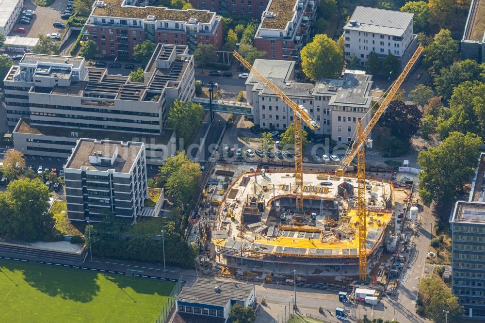 Luftbild Düsseldorf - Neubau eines Büro- und Geschäftshauses The Oval in Düsseldorf im Bundesland Nordrhein-Westfalen, Deutschland