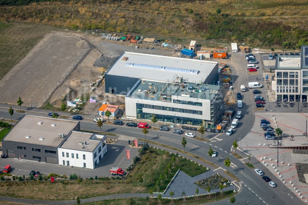 Luftbild Gelsenkirchen - Neubau eines Büro- und Geschäftshauses der Purax GmbH an der Johannes-Rau-Allee in Gelsenkirchen im Bundesland Nordrhein-Westfalen, Deutschland