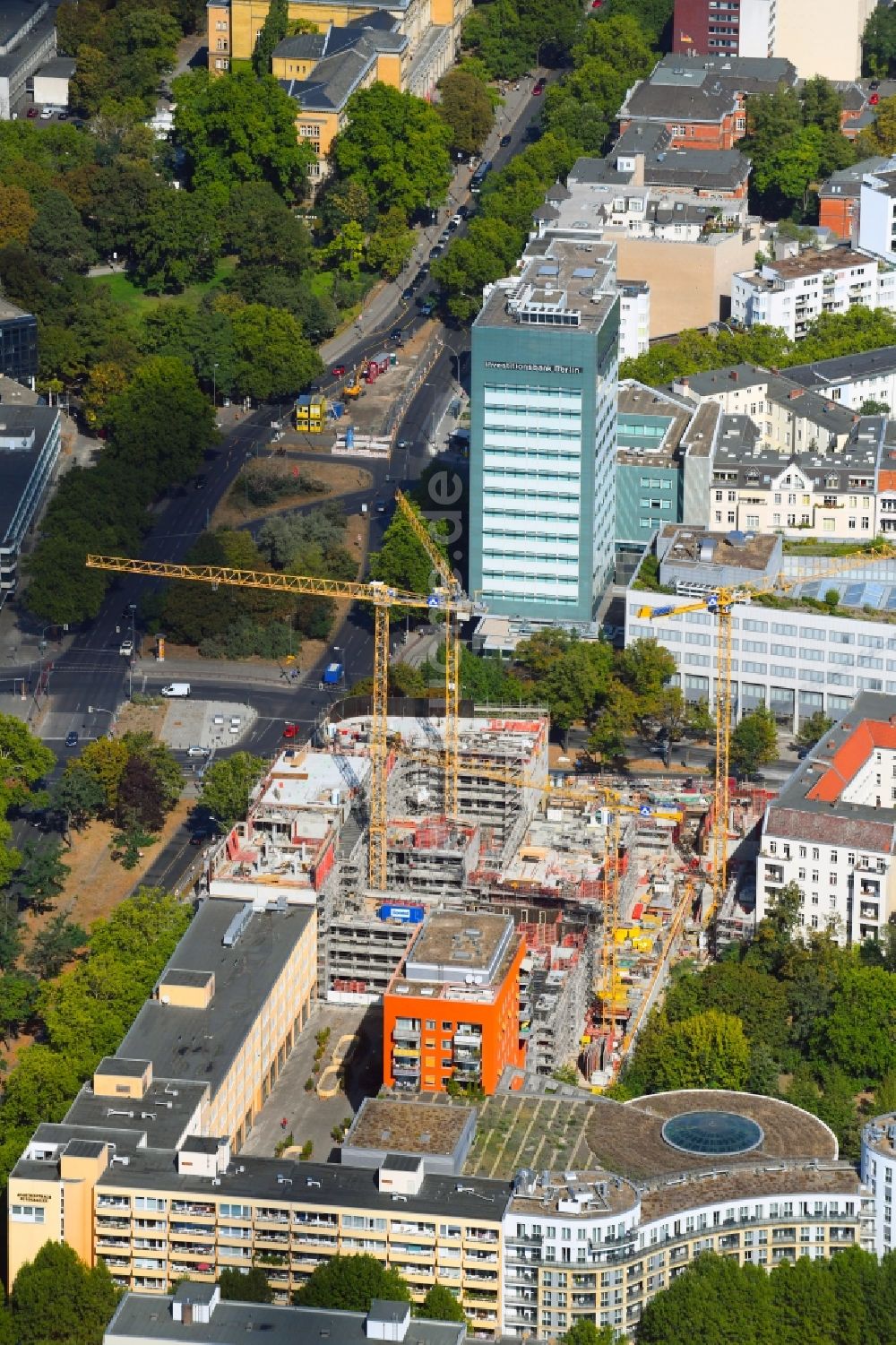 Berlin von oben - Neubau eines Büro- und Geschäftshauses Quartier Bundesallee in Berlin, Deutschland