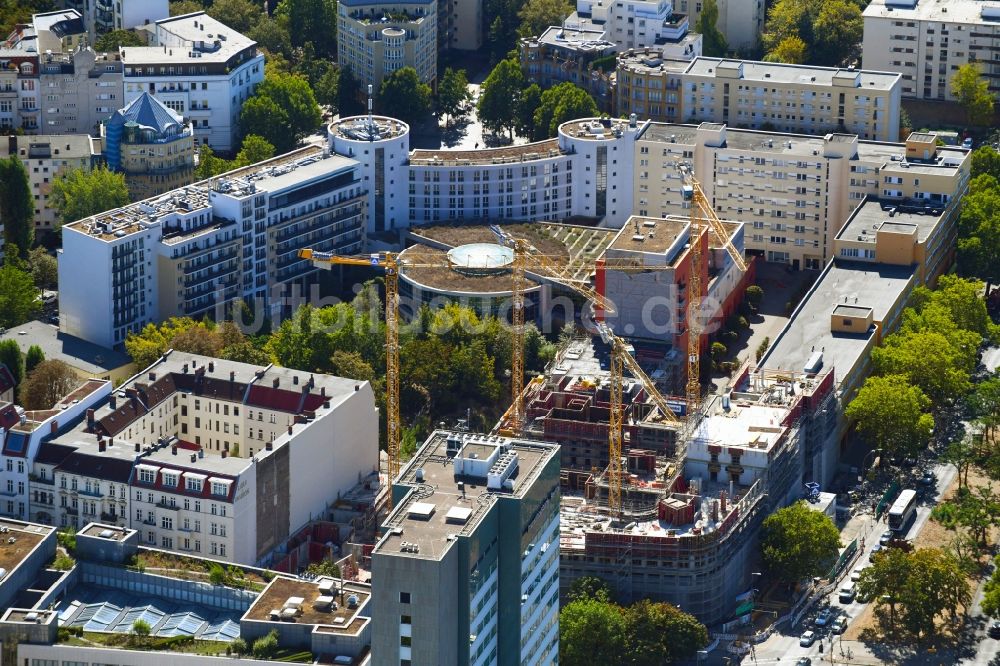 Luftaufnahme Berlin - Neubau eines Büro- und Geschäftshauses Quartier Bundesallee in Berlin, Deutschland