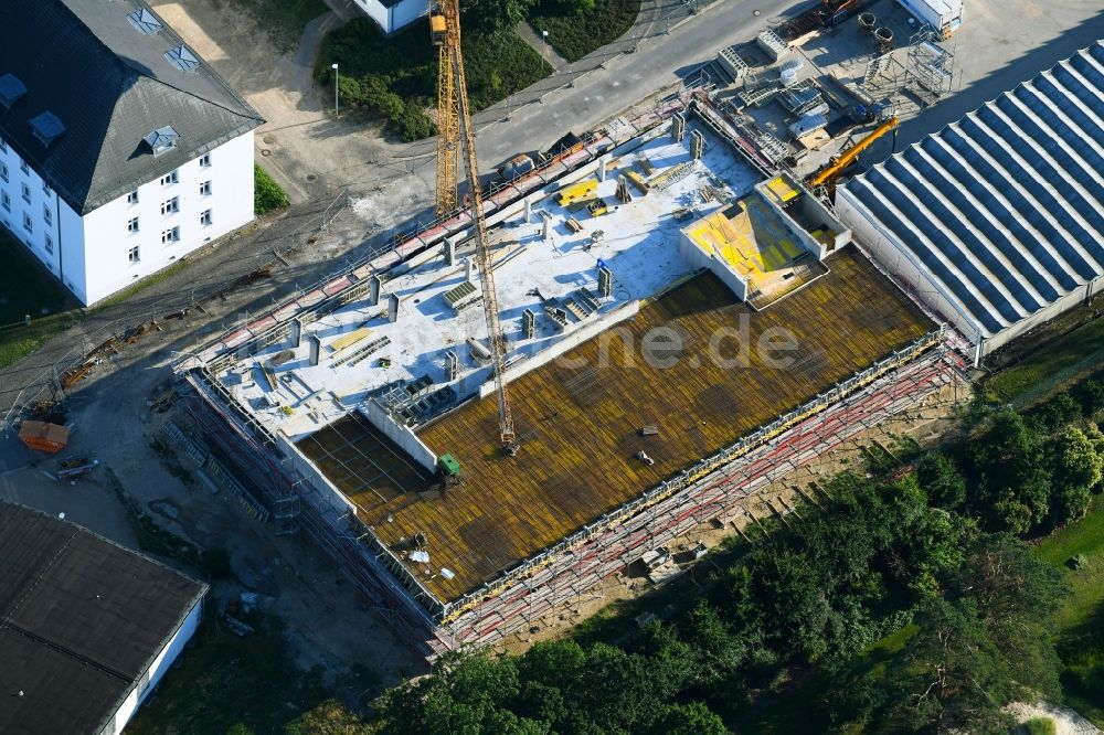 Rostock aus der Vogelperspektive: Neubau eines Büro- und Geschäftshauses in Rostock im Bundesland Mecklenburg-Vorpommern, Deutschland