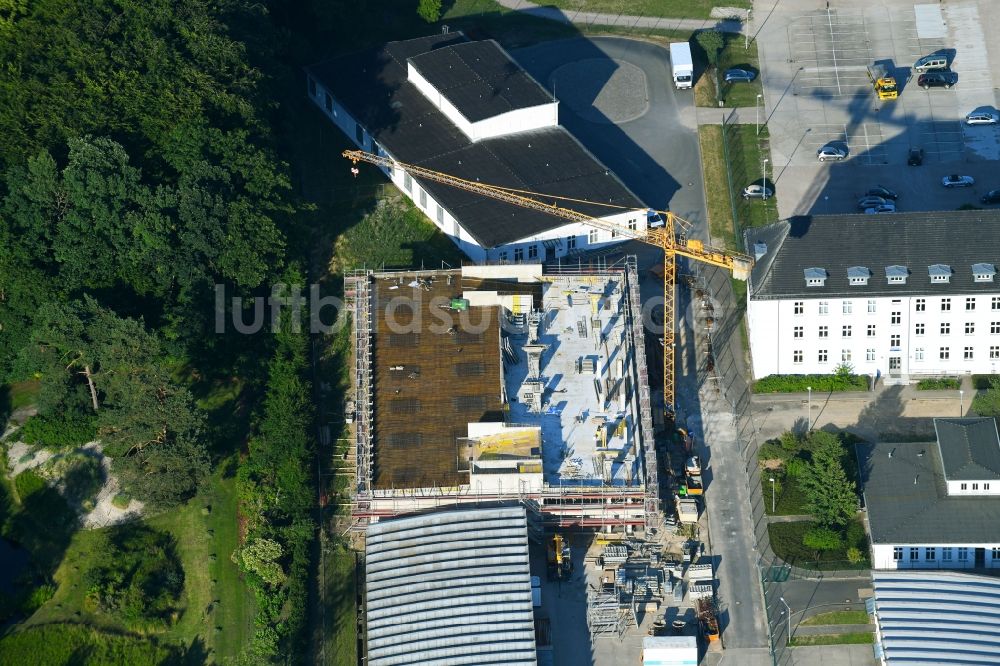 Rostock von oben - Neubau eines Büro- und Geschäftshauses in Rostock im Bundesland Mecklenburg-Vorpommern, Deutschland