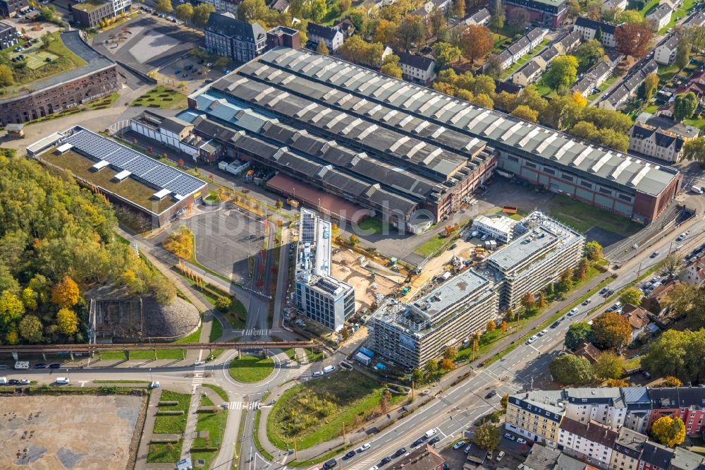 Bochum aus der Vogelperspektive: Neubau eines Büro- und Geschäftshauses TRIUM - An der Jahrhunderthalle in Bochum im Bundesland Nordrhein-Westfalen, Deutschland