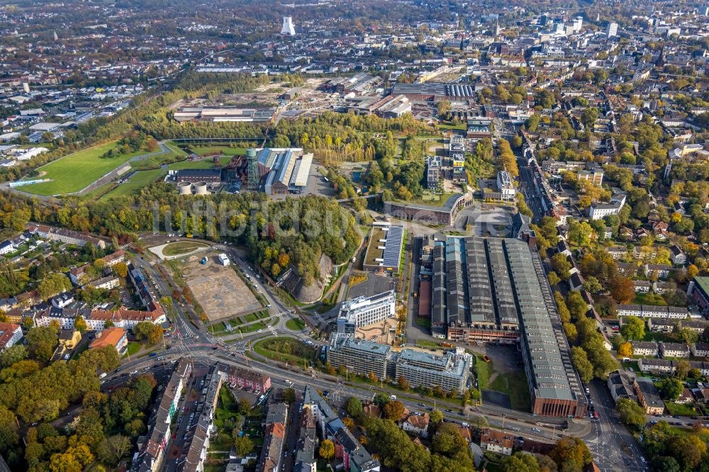 Bochum aus der Vogelperspektive: Neubau eines Büro- und Geschäftshauses TRIUM - An der Jahrhunderthalle in Bochum im Bundesland Nordrhein-Westfalen, Deutschland