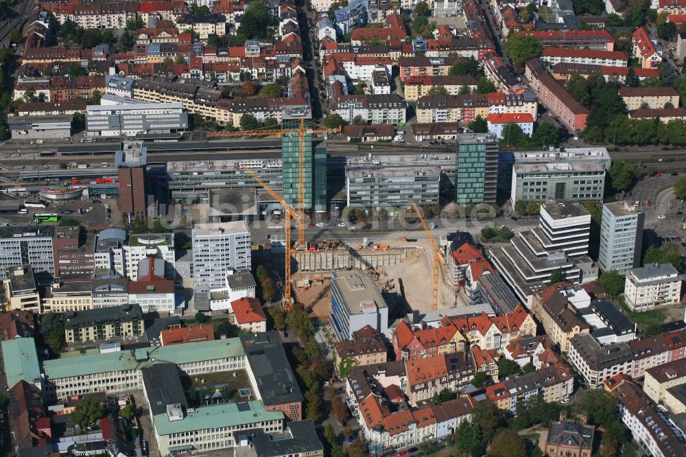 Luftbild Freiburg im Breisgau - Neubau eines Büro- und Geschäftshauses der Volksbank Freiburg und der Aula des St. Ursula Gymnasiums in Freiburg im Breisgau im Bundesland Baden-Württemberg, Deutschland