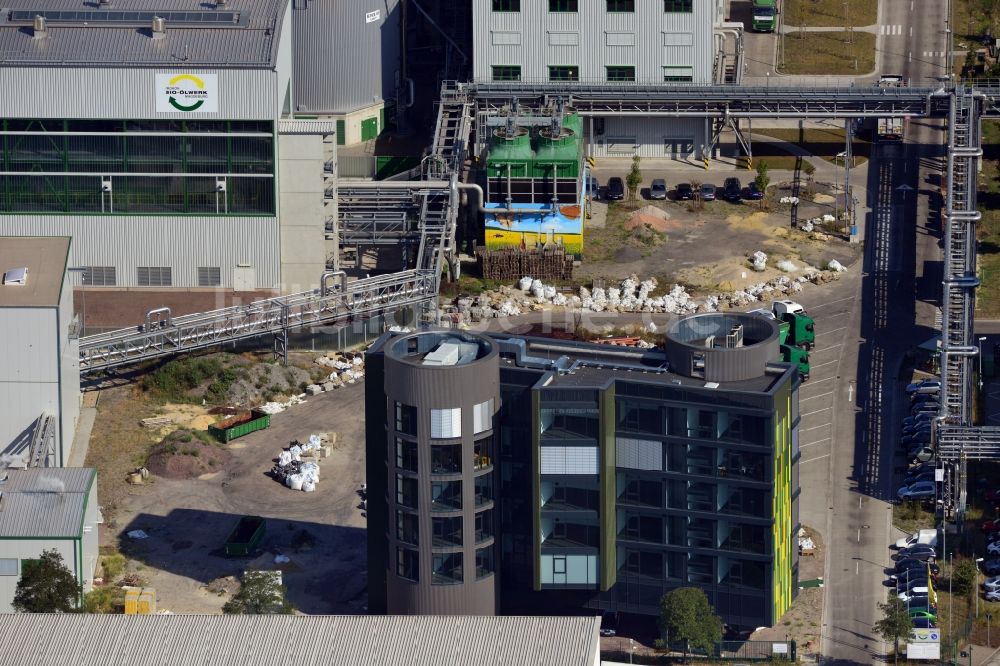 Magdeburg aus der Vogelperspektive: Neubau des Bürogebäudes des PROKON Bio-Ölwerks in Magdeburg im Bundesland Sachsen-Anhalt