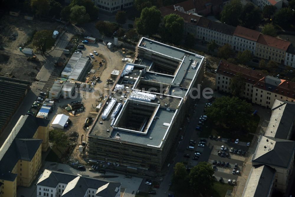 Potsdam aus der Vogelperspektive: Neubau eines Bürokomplexes für die Landesregierung Brandenburg in Potsdam