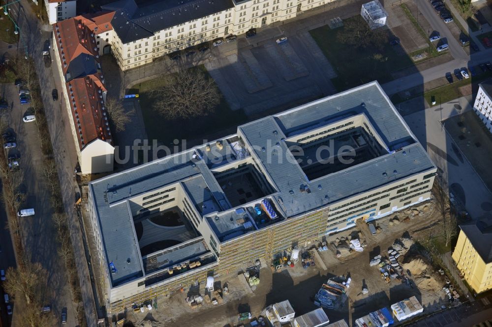 Potsdam von oben - Neubau eines Bürokomplexes für die Landesregierung Brandenburg in Potsdam