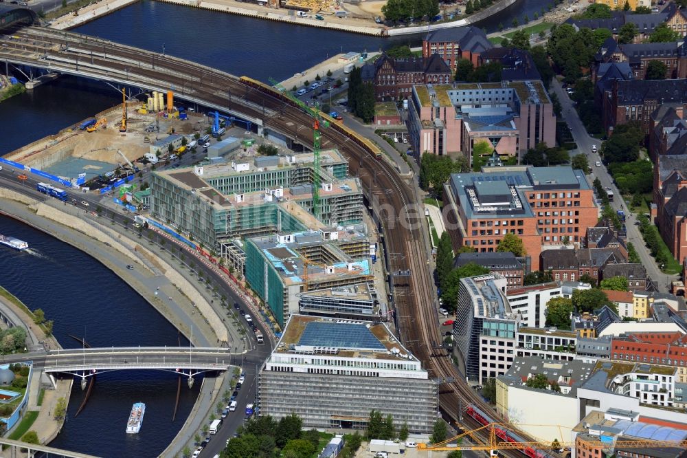 Berlin von oben - Neubau des Bundesministerium für Bildung und Forschung im Bezirk Mitte in Berlin