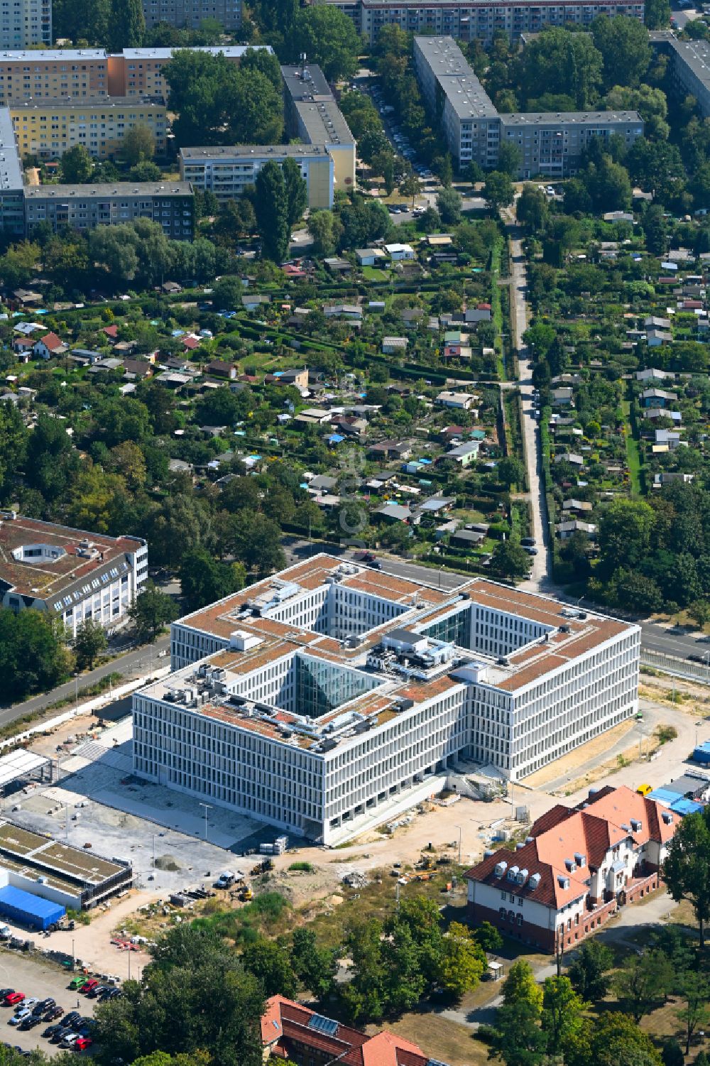 Potsdam von oben - Neubau des Bundespolizeipräsidium am Horstweg in Potsdam im Bundesland Brandenburg, Deutschland