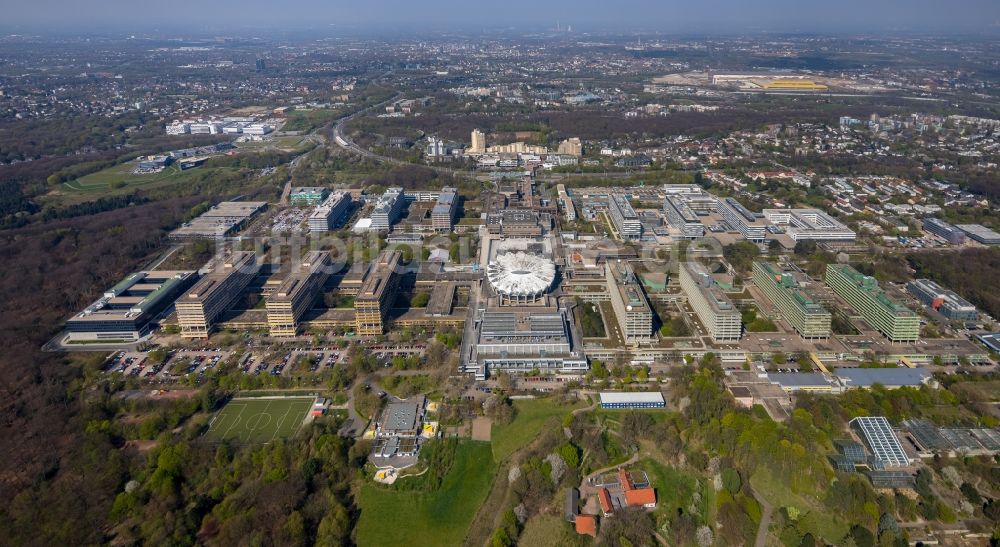 Bochum aus der Vogelperspektive: Neubau am Campus der RUB Ruhr-Universität Bochum im Bundesland Nordrhein-Westfalen