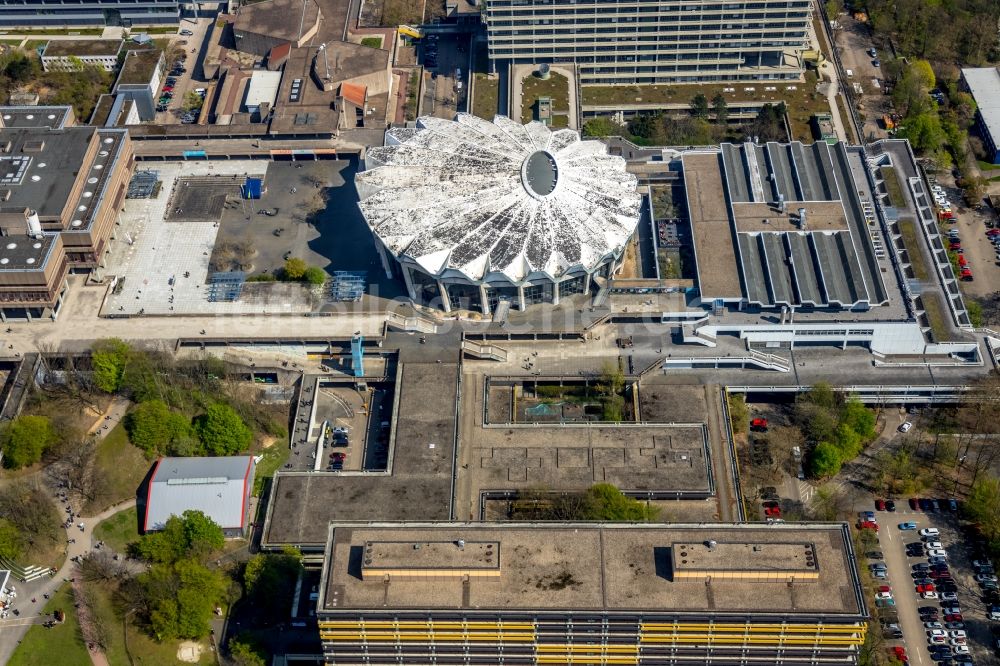 Bochum von oben - Neubau am Campus der RUB Ruhr-Universität Bochum im Bundesland Nordrhein-Westfalen