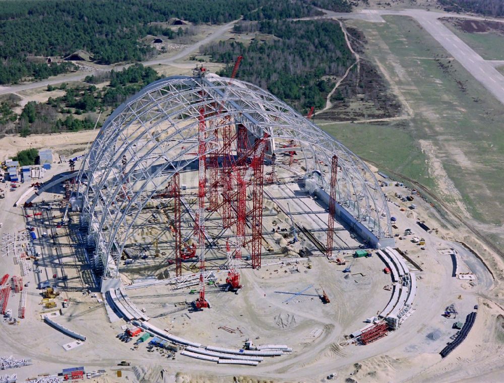 Krausnick aus der Vogelperspektive: Neubau der Chargolifterhalle in Krausnick im Bundesland Brandenburg, Deutschland