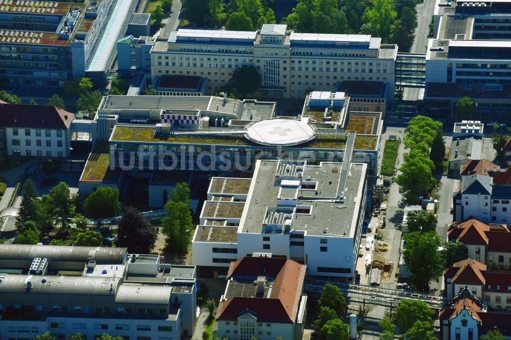 Dresden von oben - Neubau Chirurgisches Zentrum auf dem Klinikgelände des Krankenhauses Universitätsklinikum an der Fetscherstraße in Dresden im Bundesland Sachsen, Deutschland