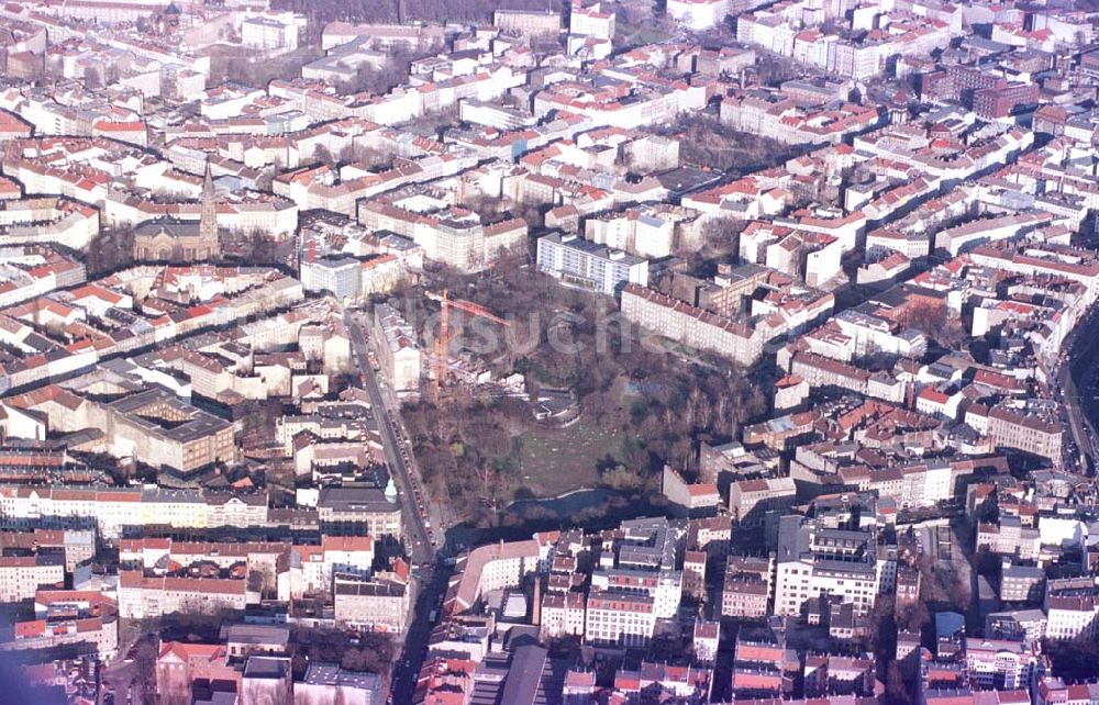 Berlin - Prenzlauer Berg von oben - Neubau von Eigentumswohnungen am Weinbergpark in Berlin-Prenzlauer Berg.