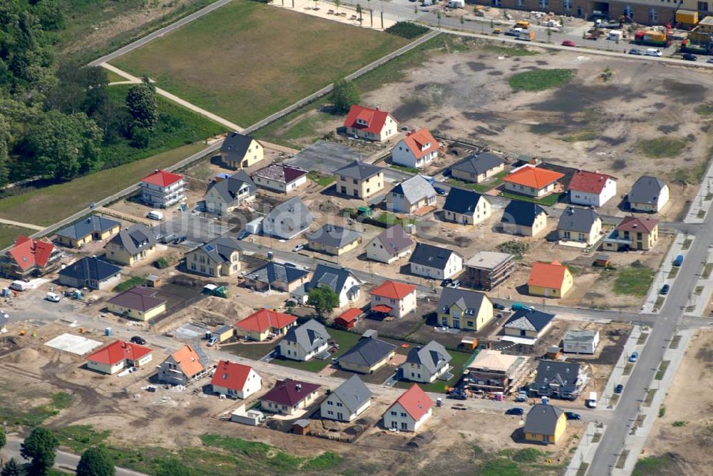 Biesdorf aus der Vogelperspektive: Neubau von Einfamilienhäuser in Biesdorf