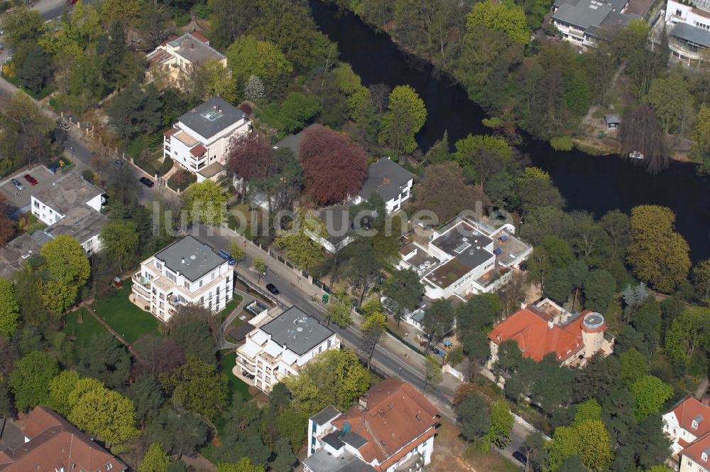 Luftaufnahme Berlin - Neubau Einfamilienhäuser an der Delbrückstrasse 15 am Hubertussee in 14193 BERLIN