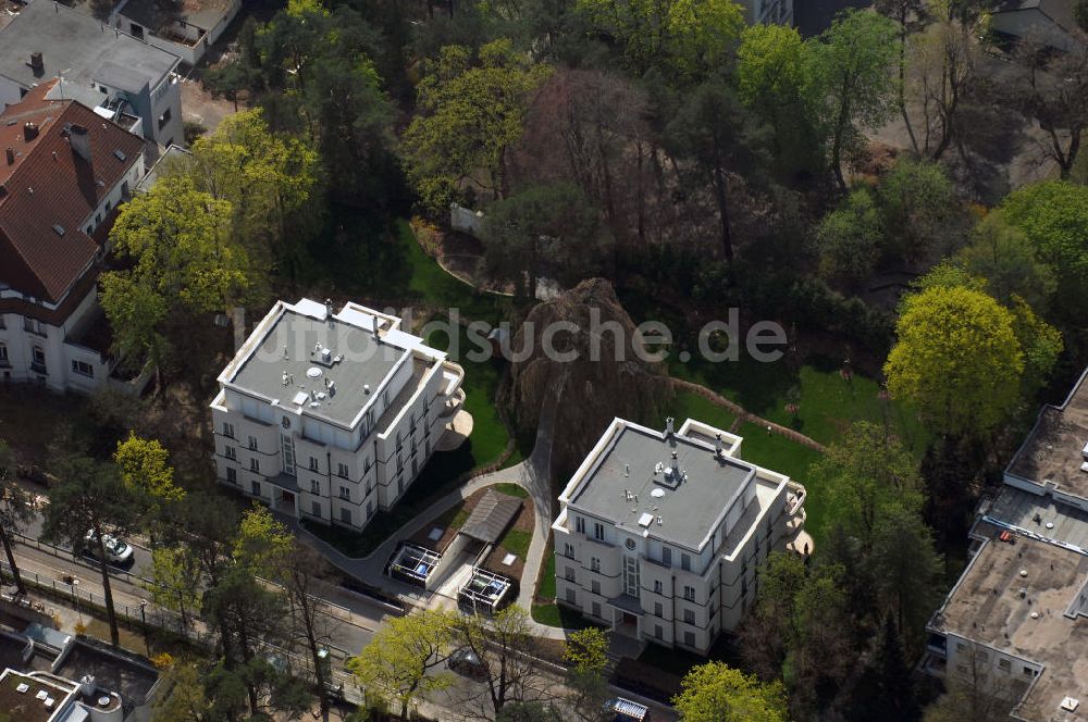 Berlin von oben - Neubau Einfamilienhäuser an der Delbrückstrasse 15 am Hubertussee in 14193 BERLIN