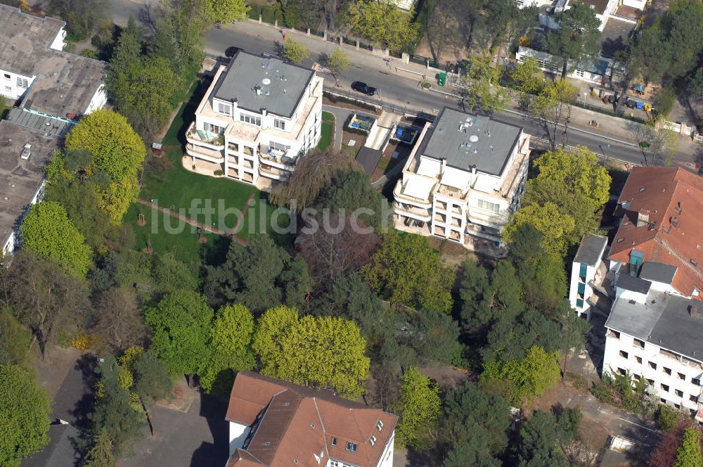 Luftaufnahme Berlin - Neubau Einfamilienhäuser an der Delbrückstrasse 15 am Hubertussee in 14193 BERLIN