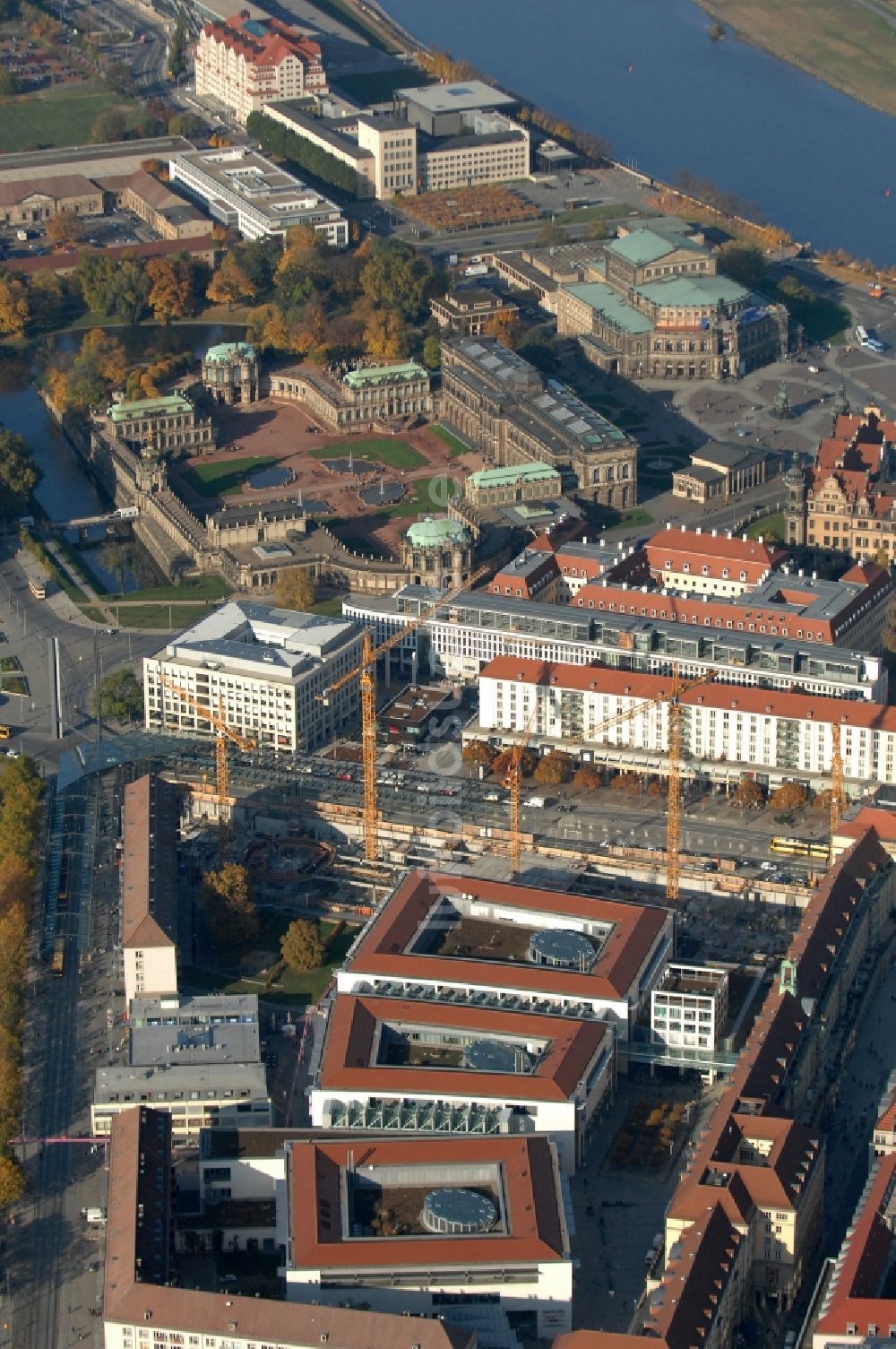 Dresden aus der Vogelperspektive: Neubau des Einkaufszentrum Altmarkt Galerie der ECE Projektmanagement GmbH in Dresden im Bundesland Sachsen