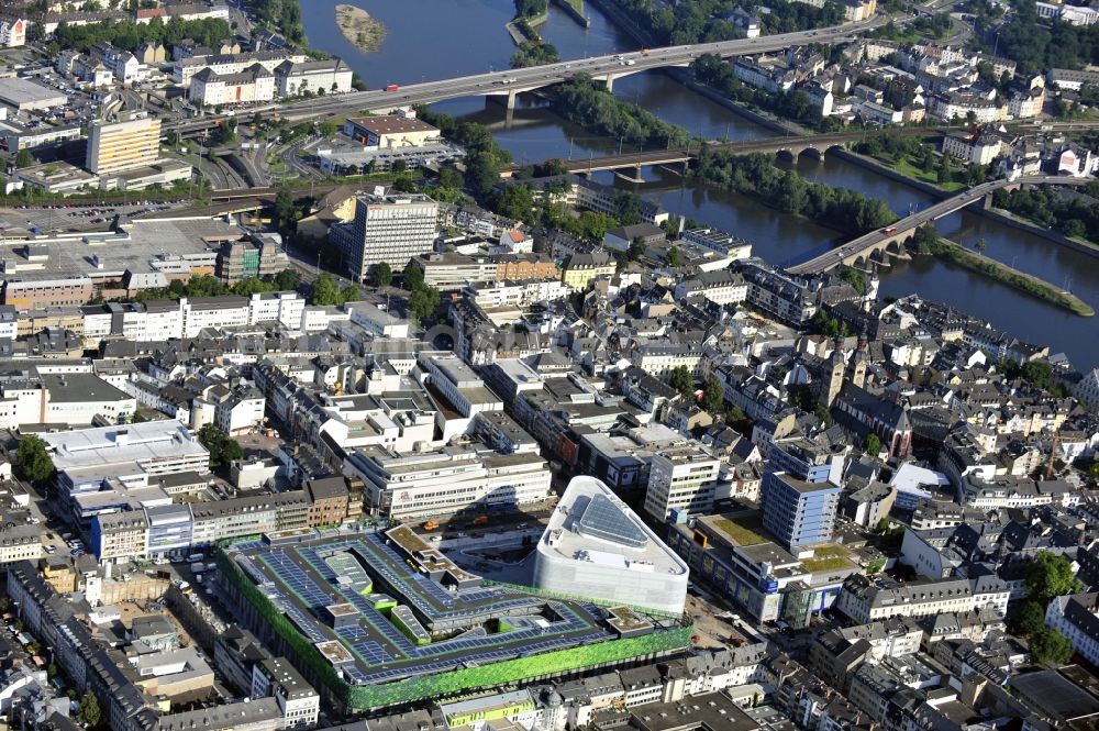 Luftbild Rheinland-Pfalz - Neubau des Einkaufszentrums und Kulturgebäude Forum Mittelrhein auf dem Zentralplatz in Koblenz